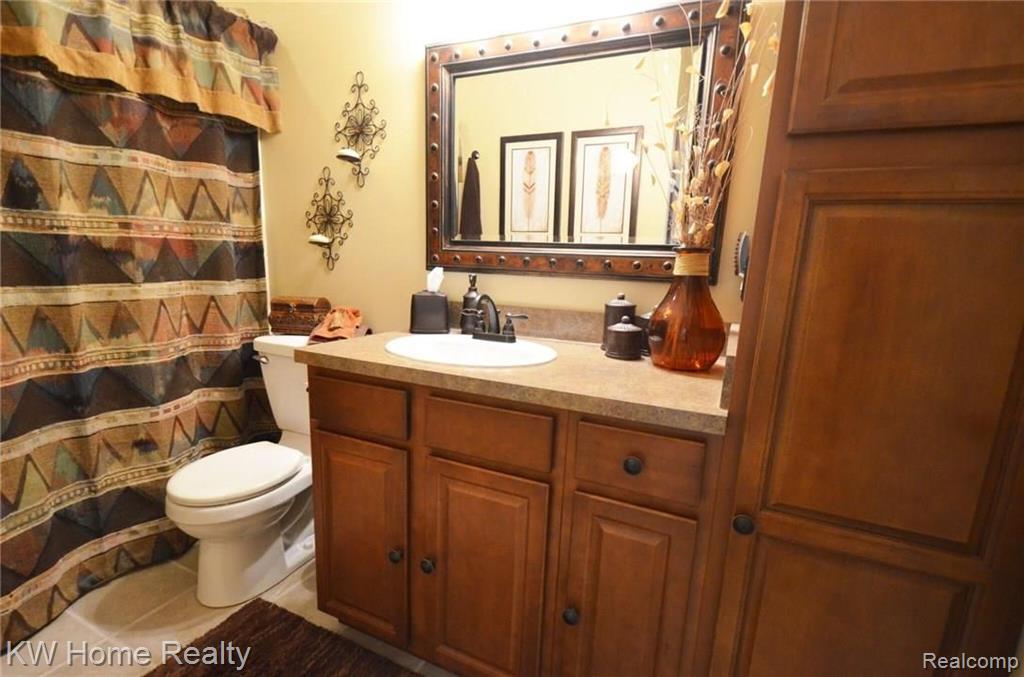 30877 Jasper Ridge Novi, MI 48377 - Photo 13 of 21