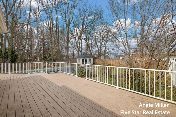 $479,900 | 211 Williams Street, Spring Lake, MI 49456