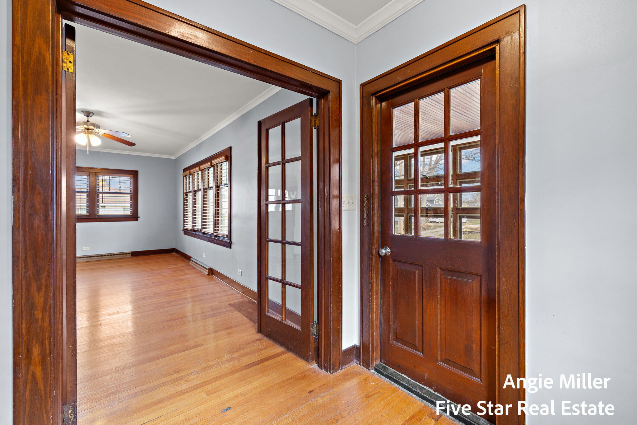211 Williams Street Spring Lake, MI 49456 - Photo 19 of 67 entryway to living room