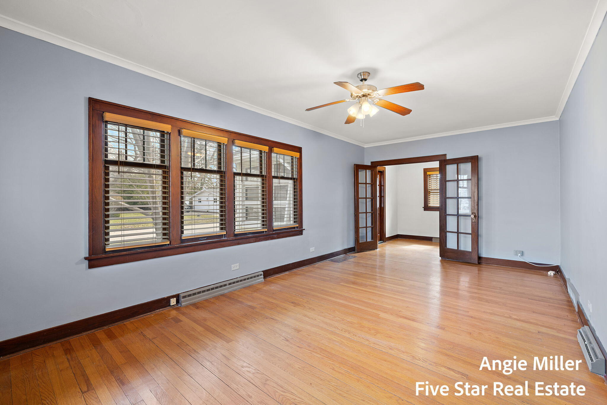 211 Williams Street Spring Lake, MI 49456 - Photo 22 of 67 living room windows
