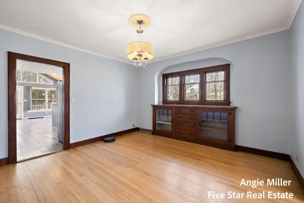 $479,900 | 211 Williams Street, Spring Lake, MI 49456