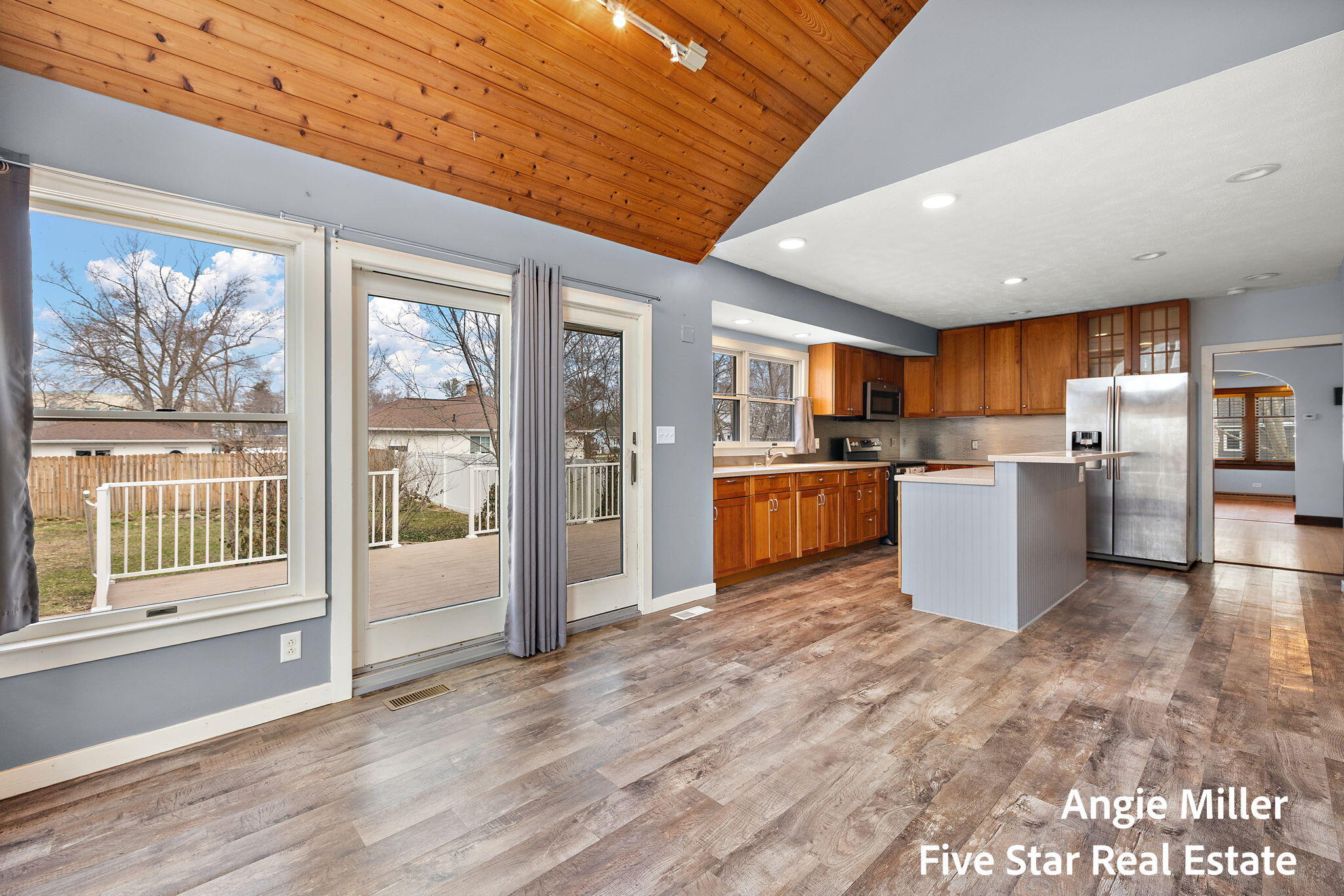 211 Williams Street Spring Lake, MI 49456 - Photo 32 of 67 kitchen and nook