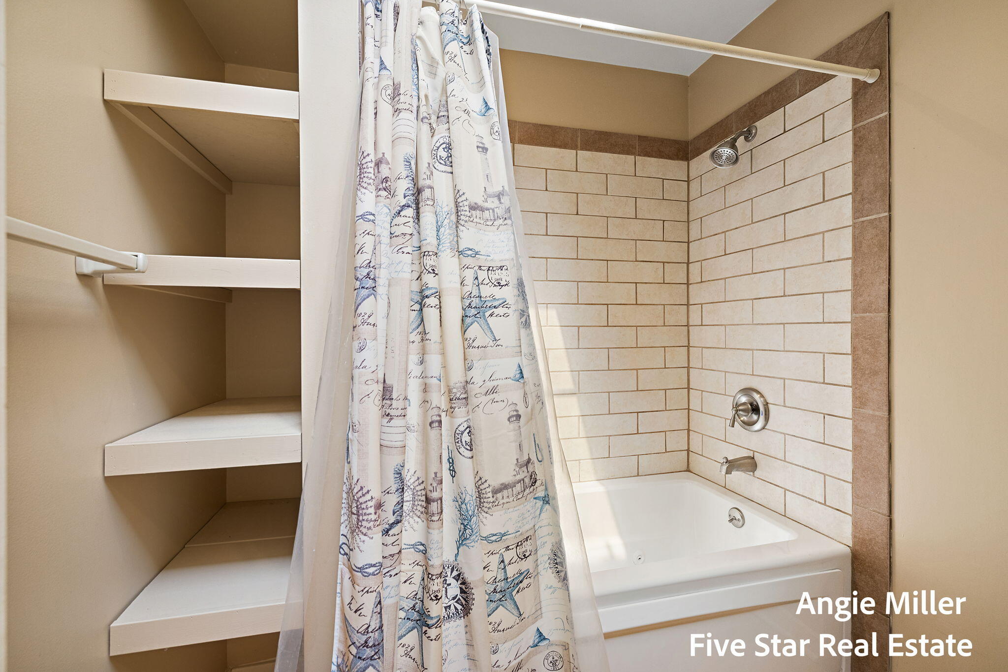 211 Williams Street Spring Lake, MI 49456 - Photo 44 of 67 main master bath