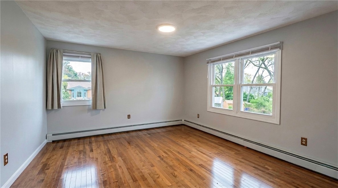 65 Traymore Street Cranston, RI 02920 - Photo 19 of 39