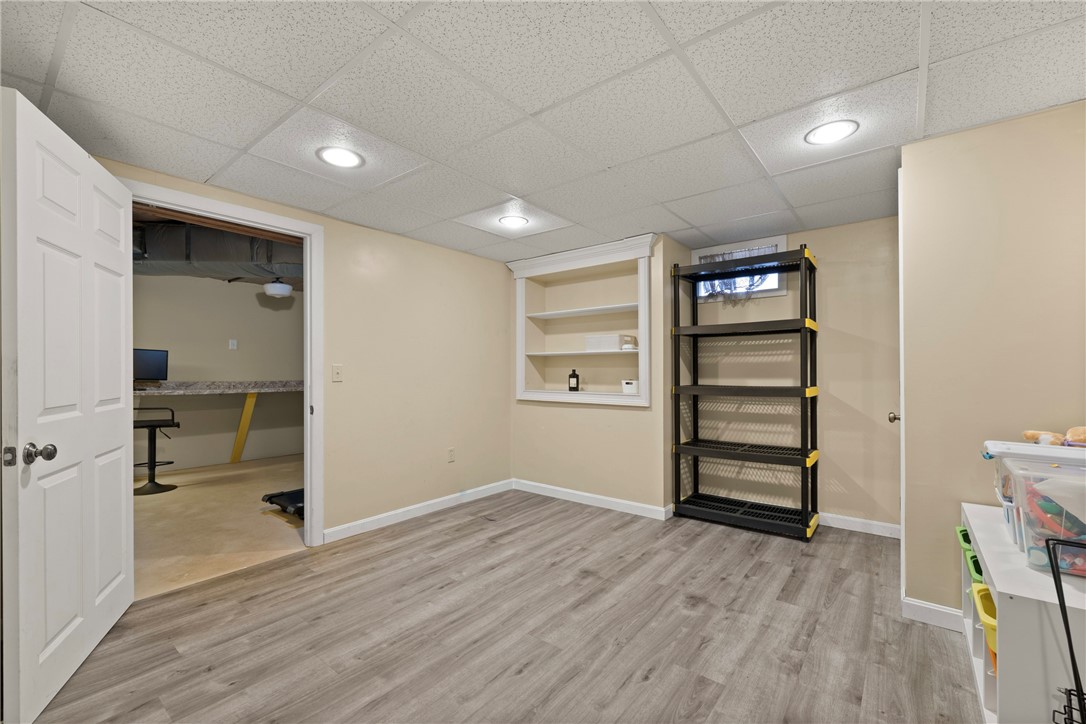 65 Traymore Street Cranston, RI 02920 - Photo 24 of 39