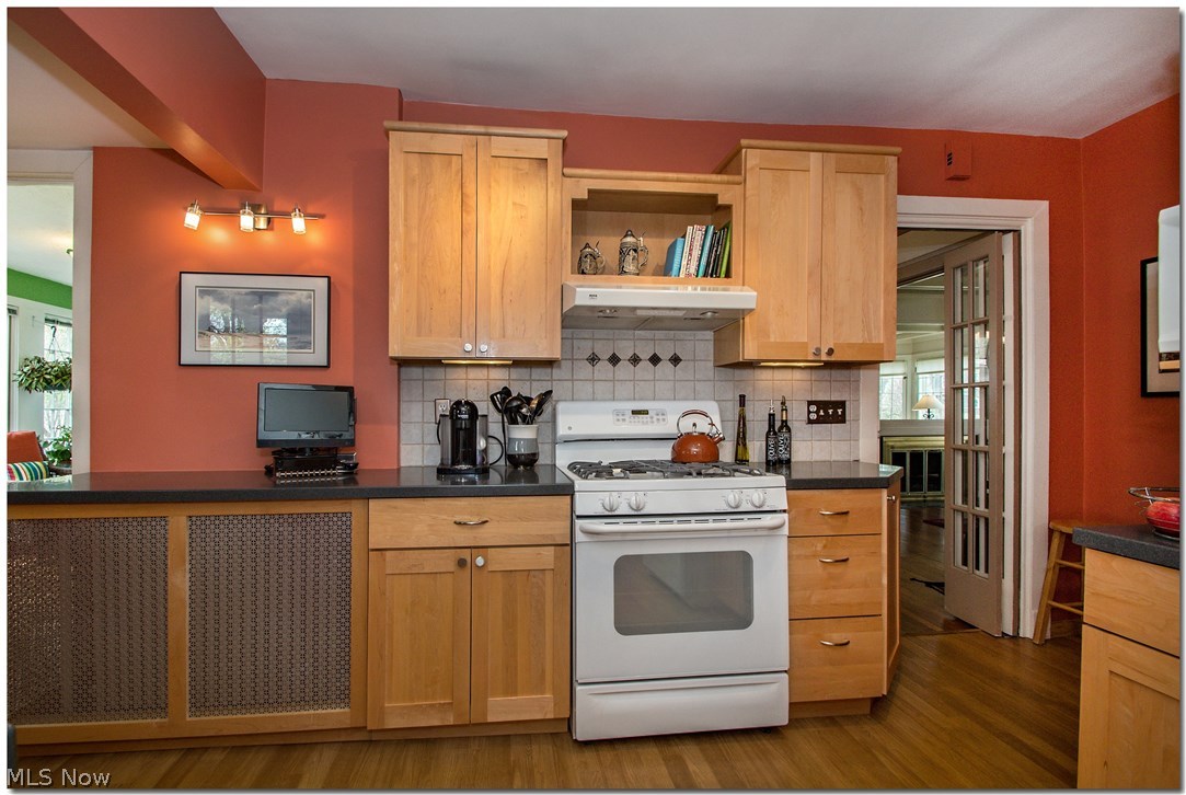 3034 East Overlook Road Cleveland, OH 44118 - Photo 14 of 35 Gallery Image 14