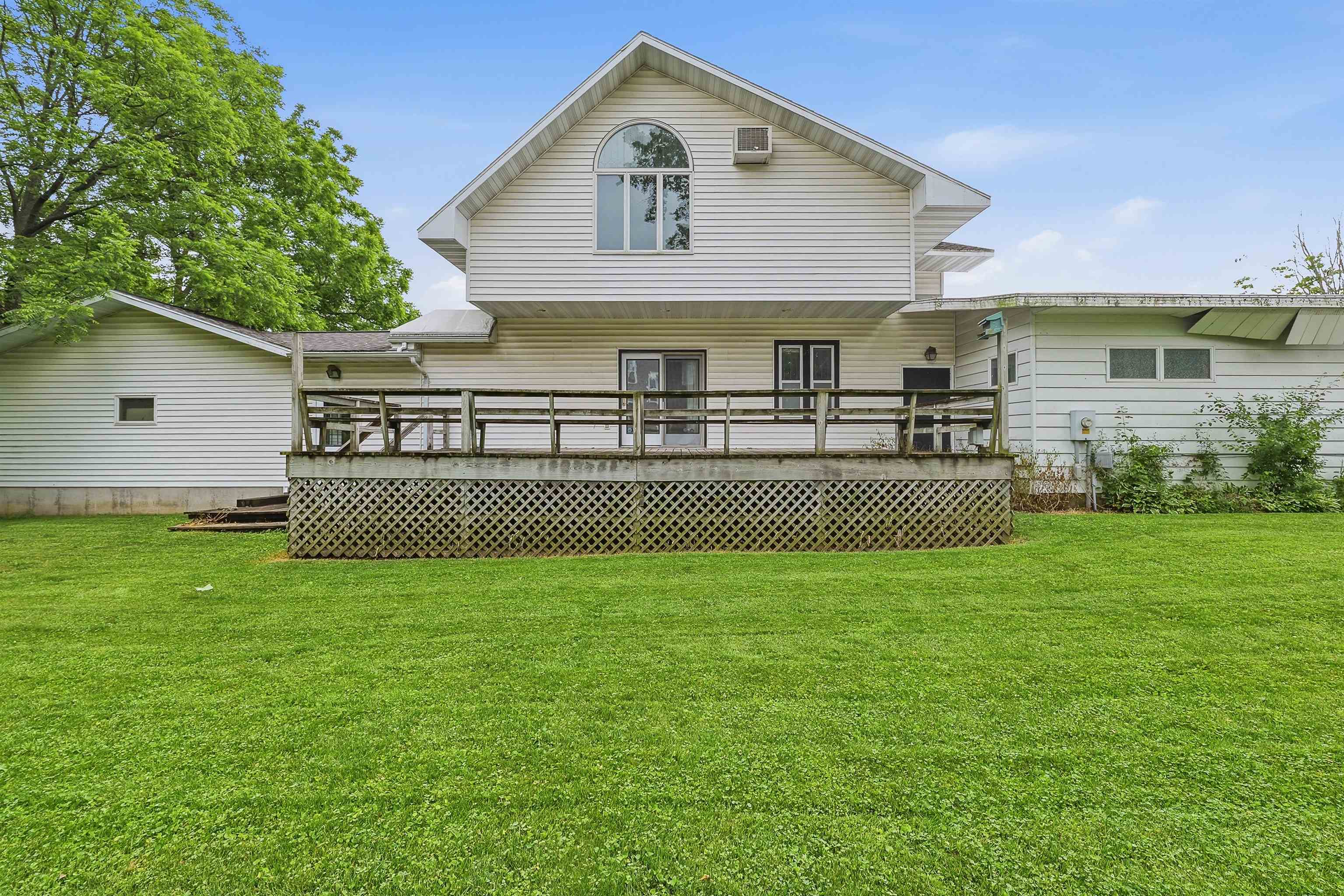 181 South Main Street Markesan, WI 53946 - Photo 1 of 68