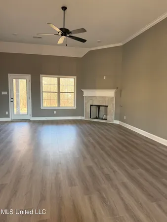 $420,000 | 5290 Watson Vw Drive, Nesbit, MS 38651