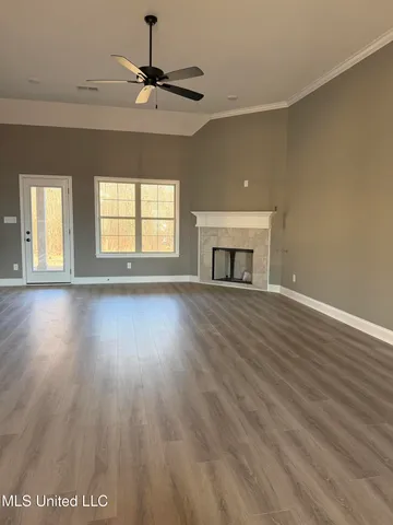 $420,000 | 5290 Watson Vw Drive, Nesbit, MS 38651