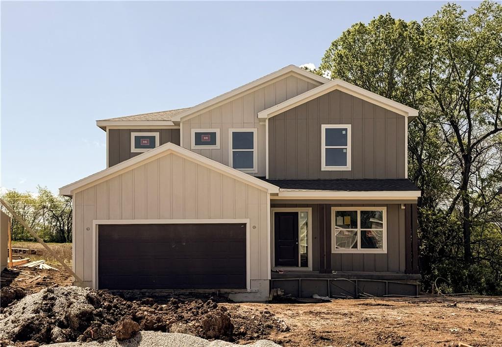 809 Glenn Circle Raymore, MO 64083 - Photo 1 of 70