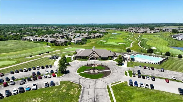 $509,800 | 809 Glenn Circle, Raymore, MO 64083