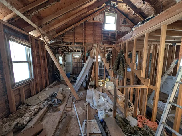 a view of an entryway with staircase