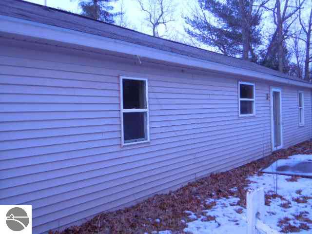 6771 Wickert Road Hale, MI 48739 - Photo 2 of 12 1750224-1.JPG