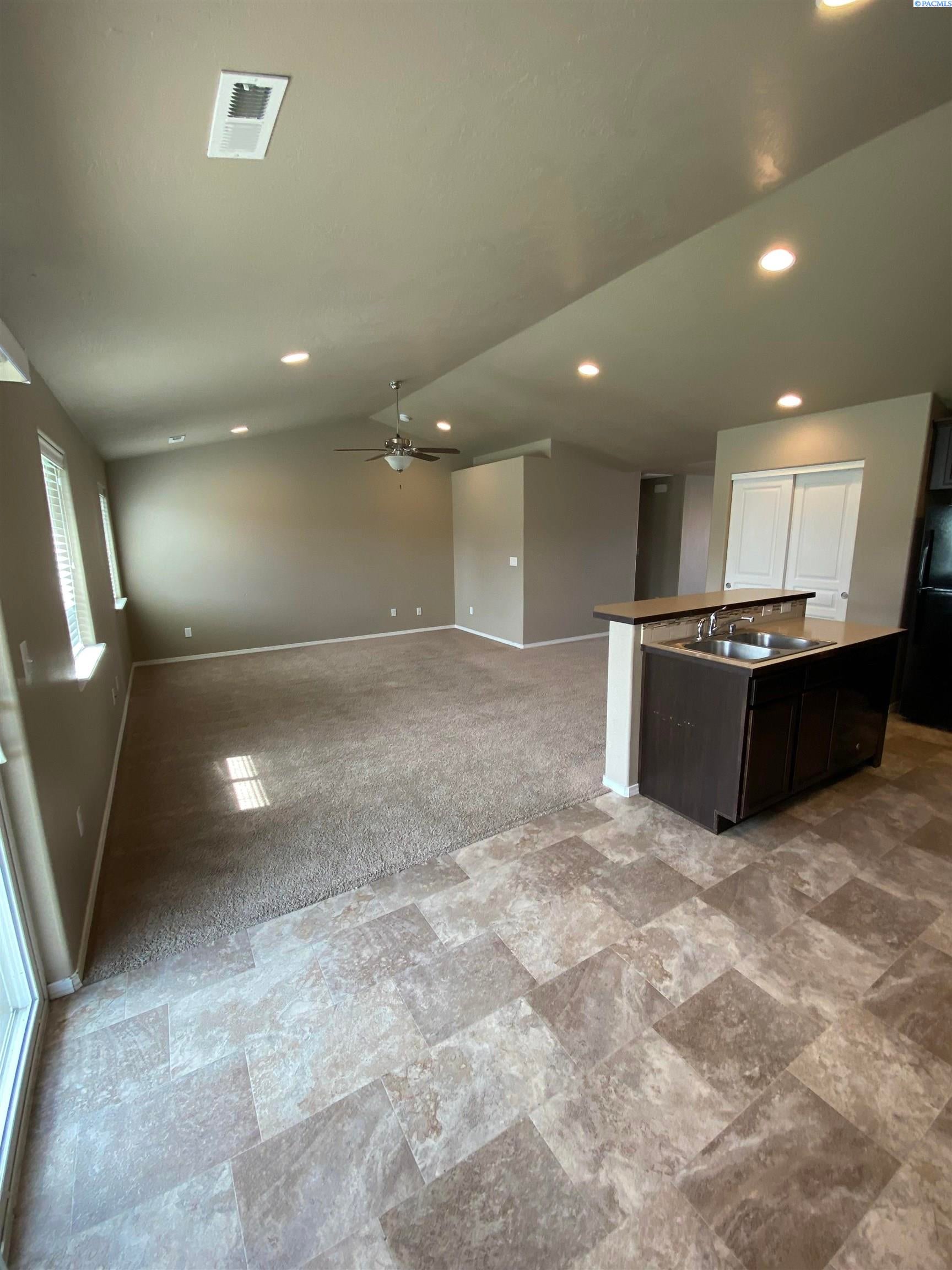 9349 West 8th Place Kennewick, WA 99336 - Photo 5 of 15 Gallery Image 5