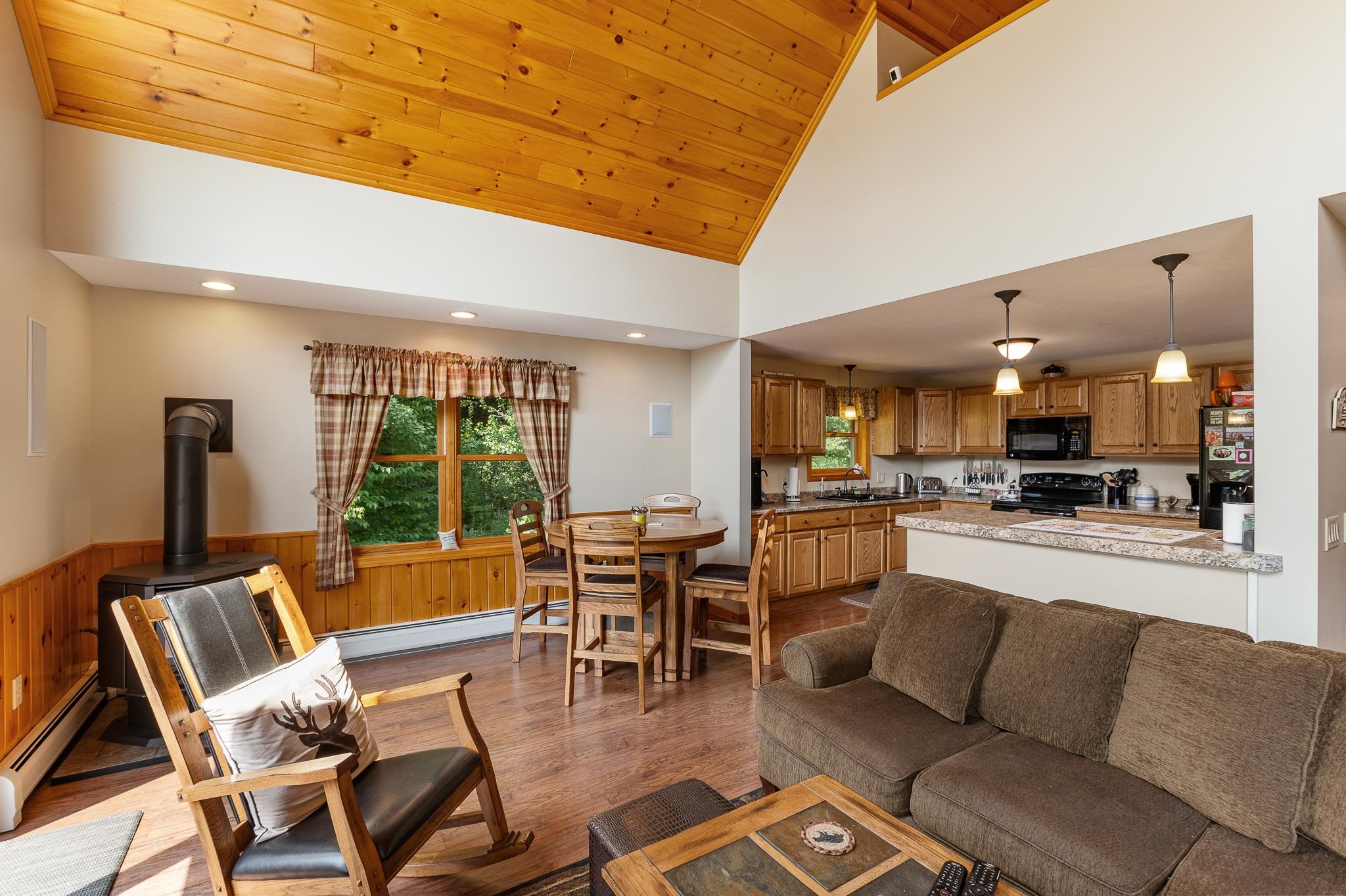 113 Back Lake Road Pittsburg, NH 03592 - Photo 38 of 60 Gallery Image 38