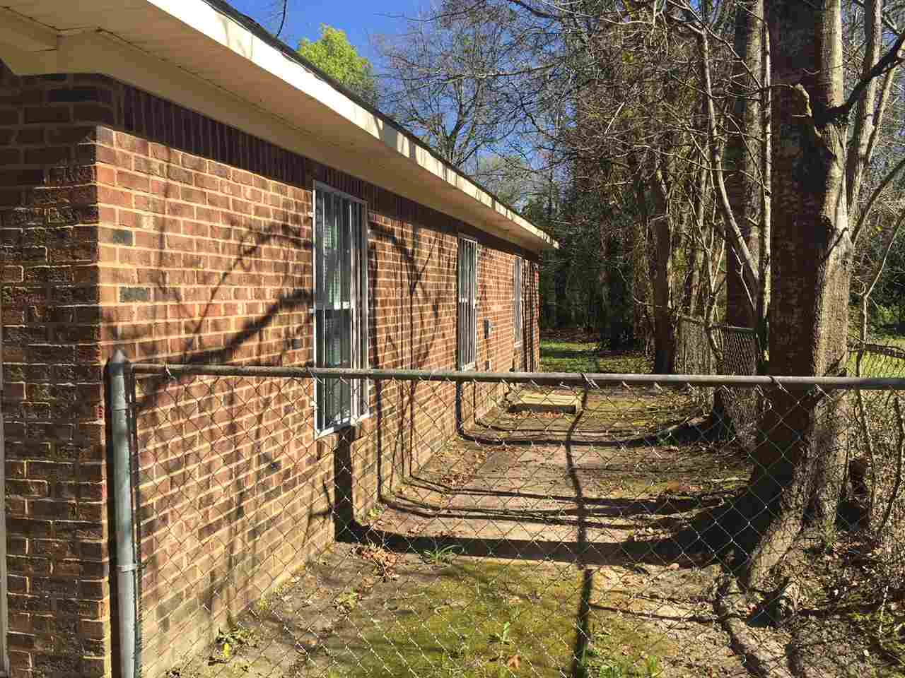 233 South Williams Avenue Mobile, AL 36610 - Photo 2 of 18
