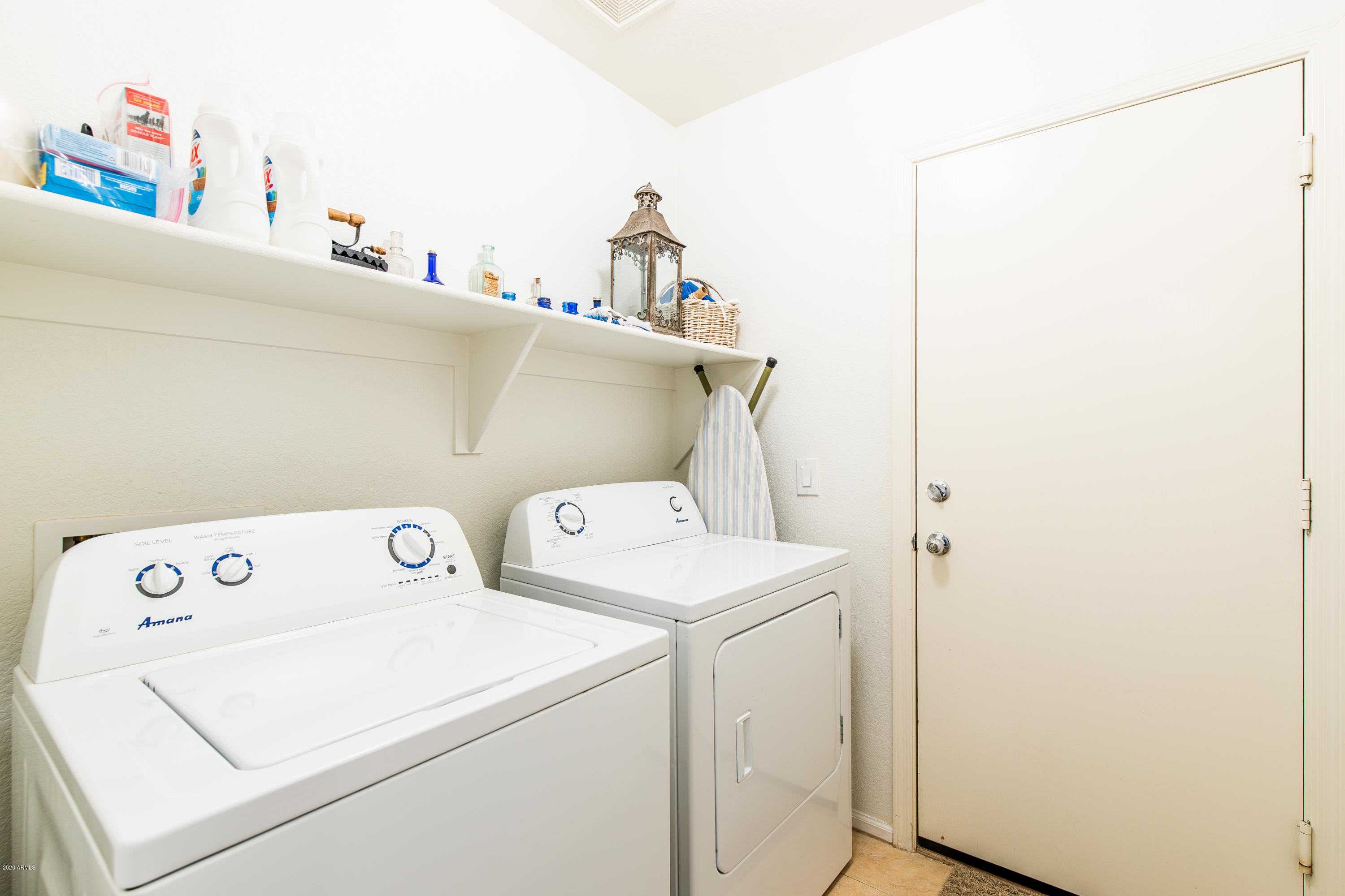 892 Mountain View Road San Tan Valley, AZ 85143 - Photo 11 of 26 EOSR8204-HDR