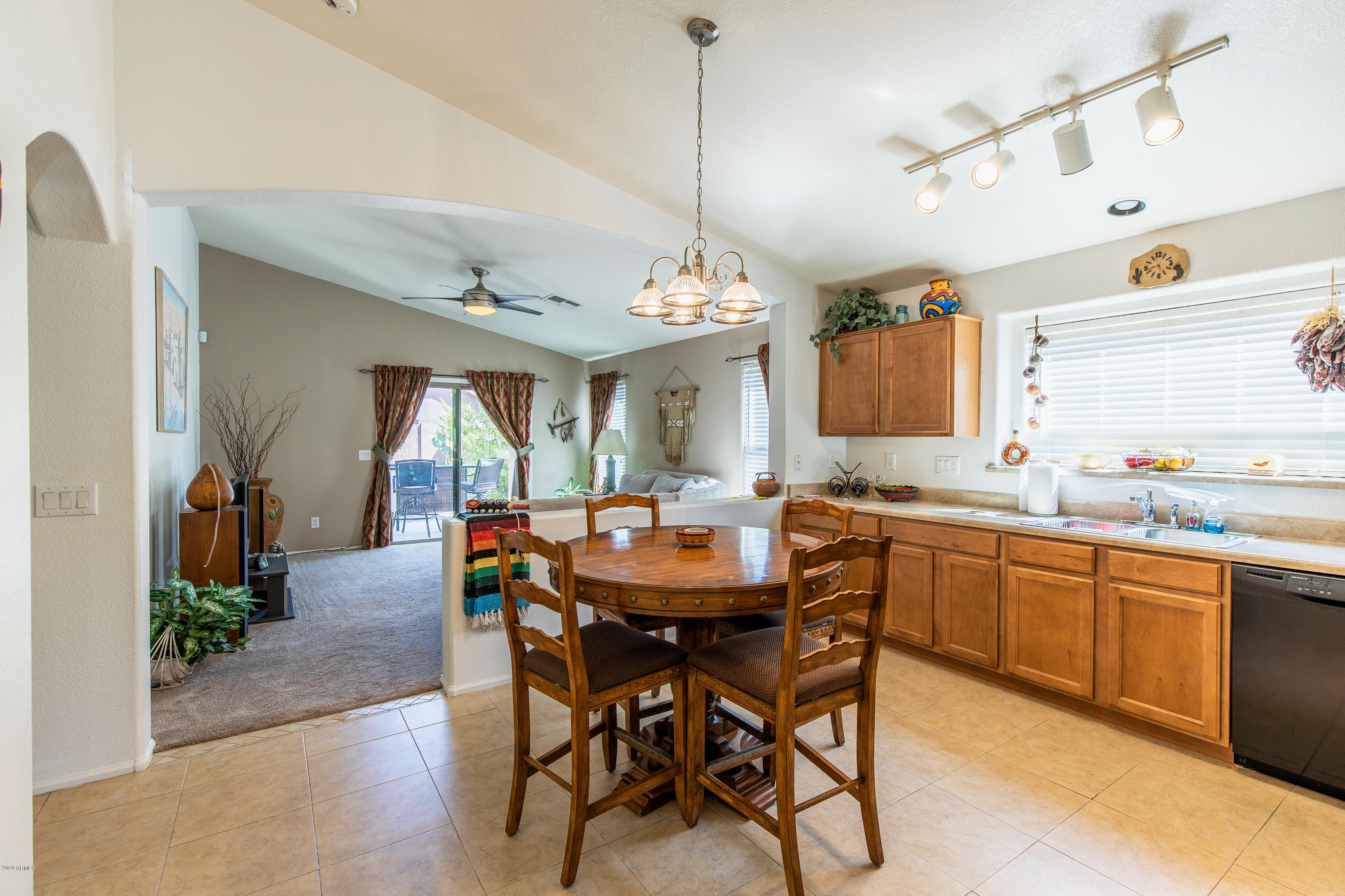 892 Mountain View Road San Tan Valley, AZ 85143 - Photo 7 of 26 EOSR8189-HDR