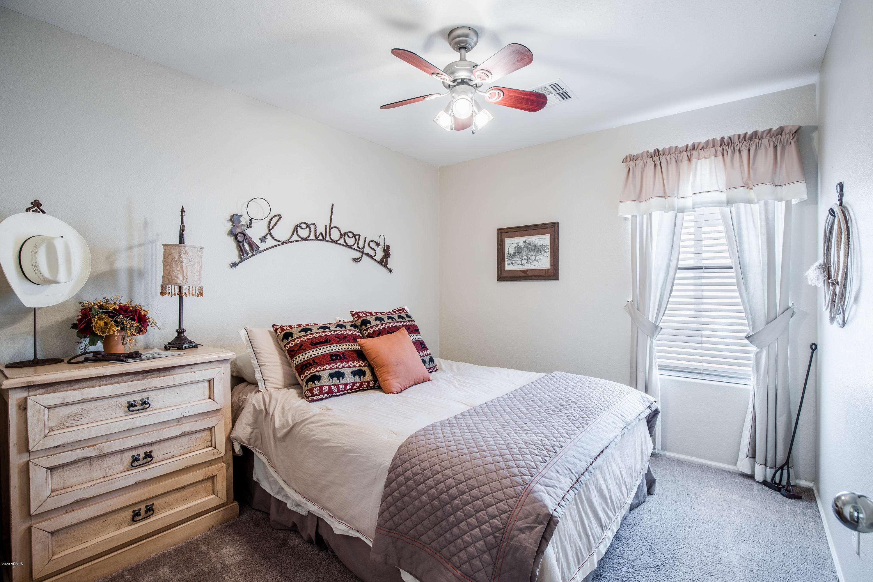 892 Mountain View Road San Tan Valley, AZ 85143 - Photo 10 of 26 EOSR8200-HDR