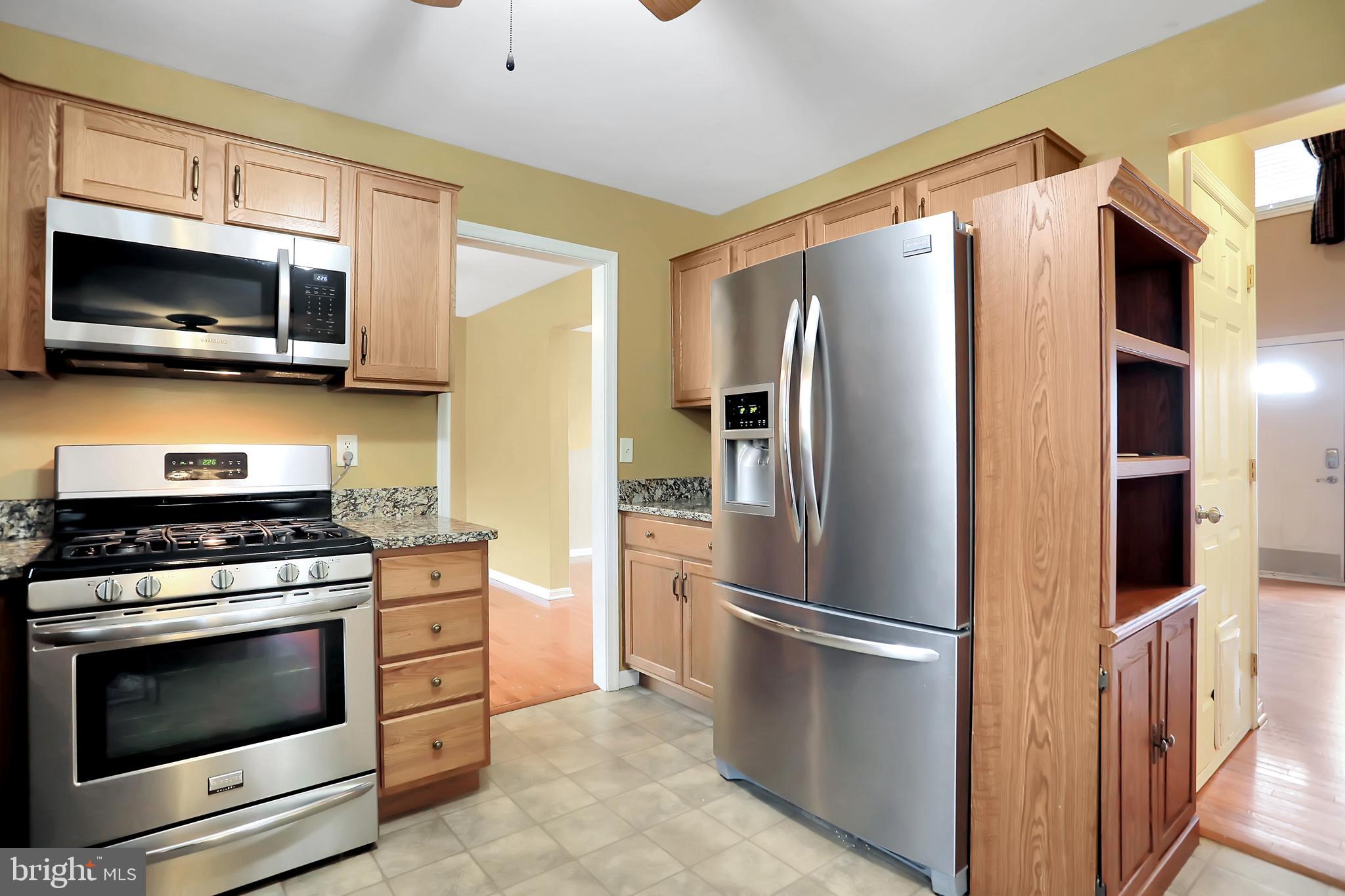 343 Ridge View Drive Berkeley Springs, WV 25411 - Photo 12 of 62 Kitchen