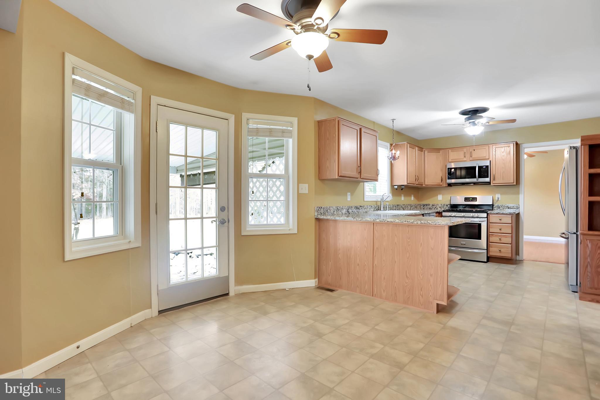 343 Ridge View Drive Berkeley Springs, WV 25411 - Photo 48 of 62 Breakfast Area