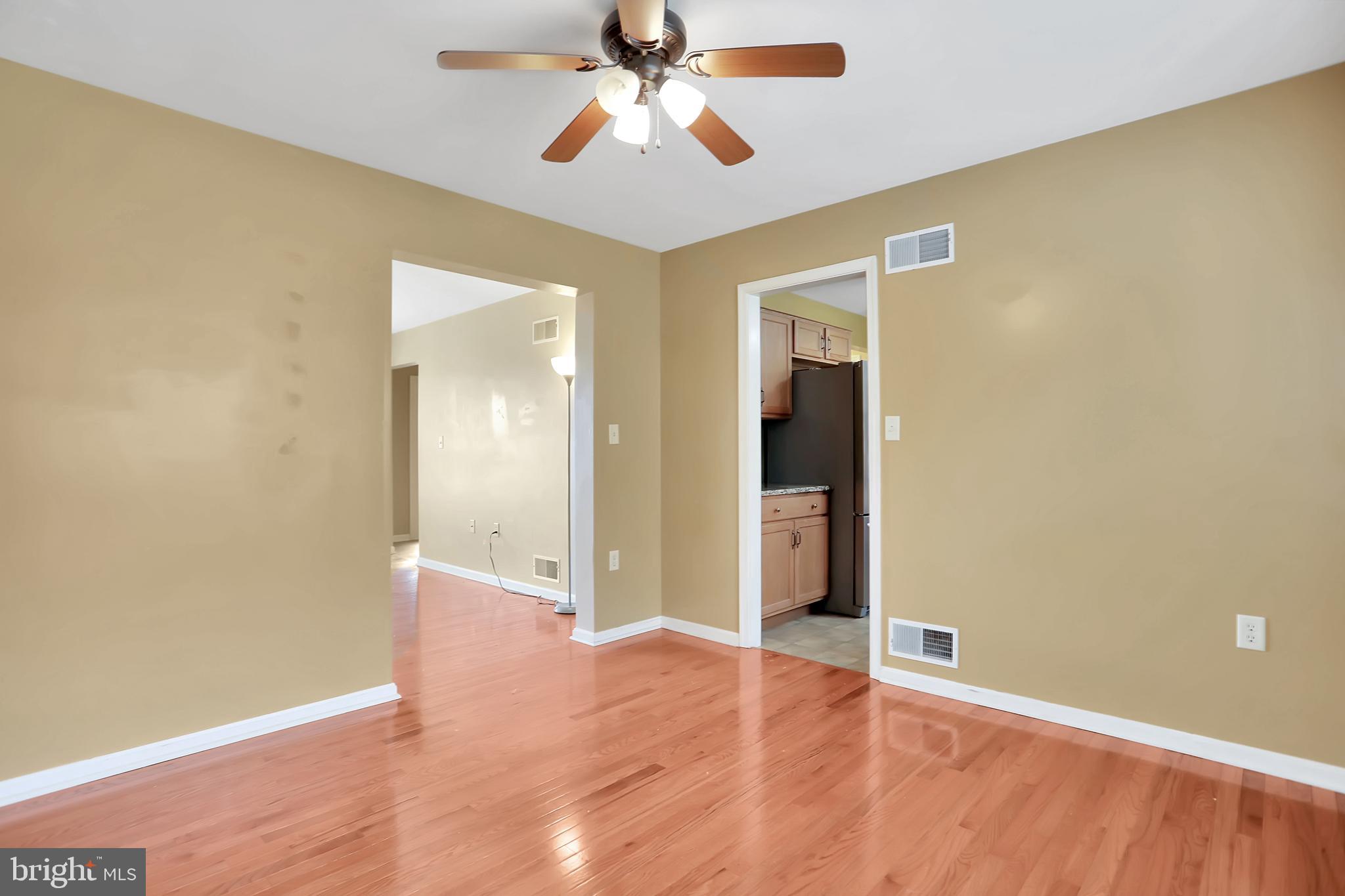 343 Ridge View Drive Berkeley Springs, WV 25411 - Photo 10 of 62 Formal Dining