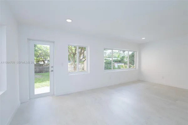 $5,000 | 2675 Southwest 24th Terrace, Miami, FL 33145