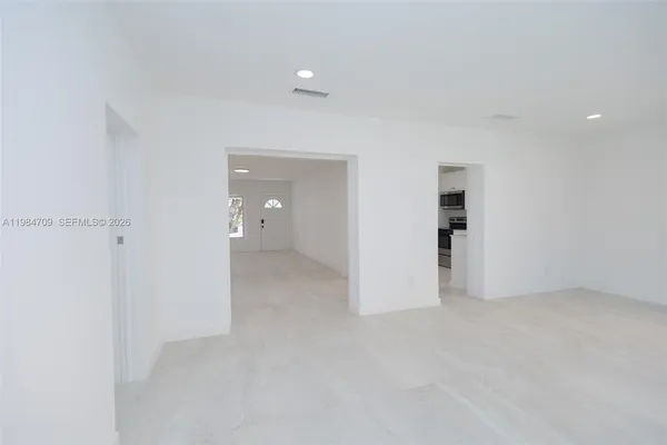 $5,000 | 2675 Southwest 24th Terrace, Miami, FL 33145