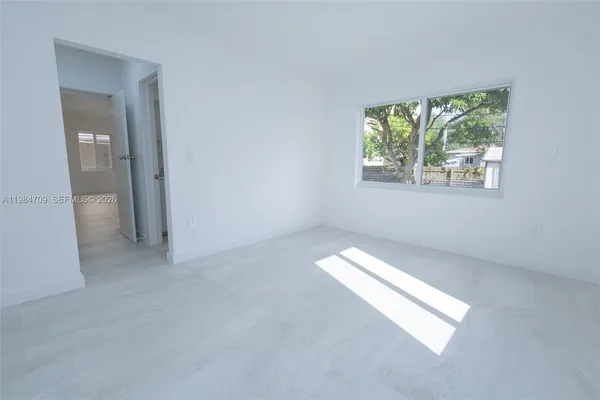 $5,000 | 2675 Southwest 24th Terrace, Miami, FL 33145