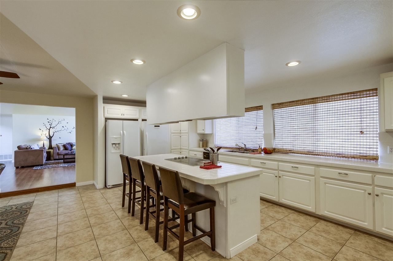 1935 Felicita Road Escondido, CA 92025 - Photo 13 of 23 Gallery Image 13