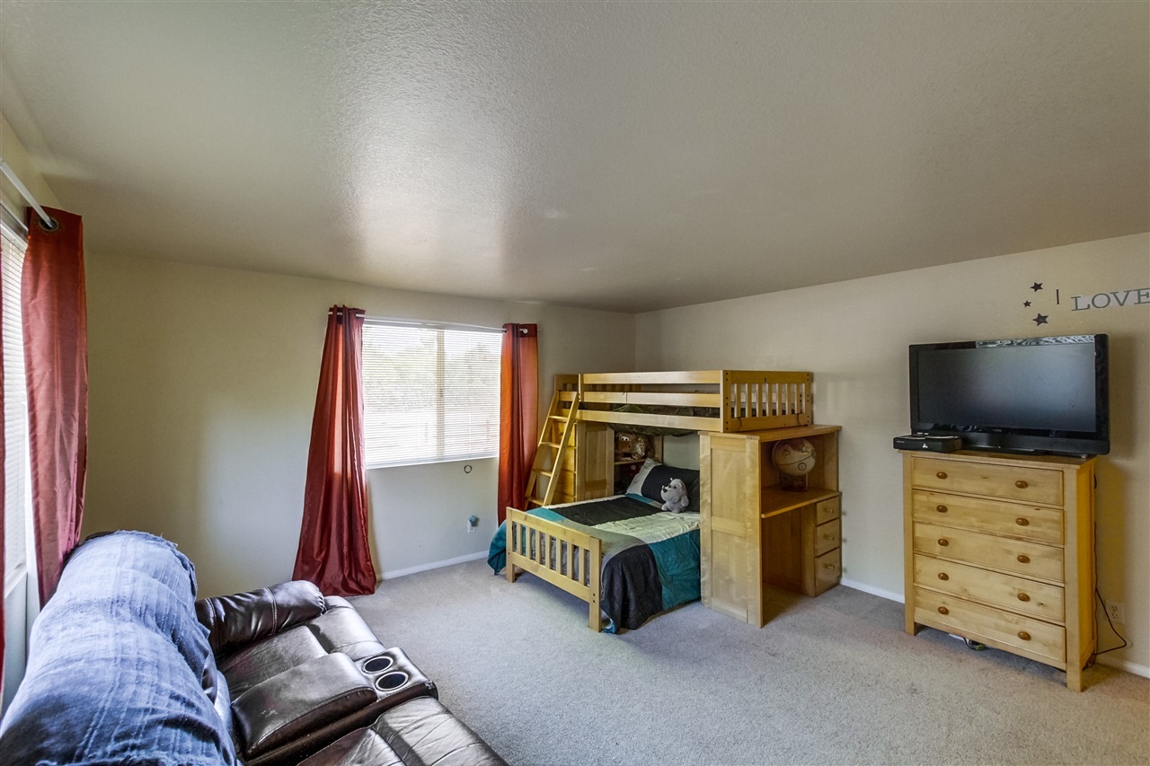 1935 Felicita Road Escondido, CA 92025 - Photo 21 of 23 Gallery Image 21