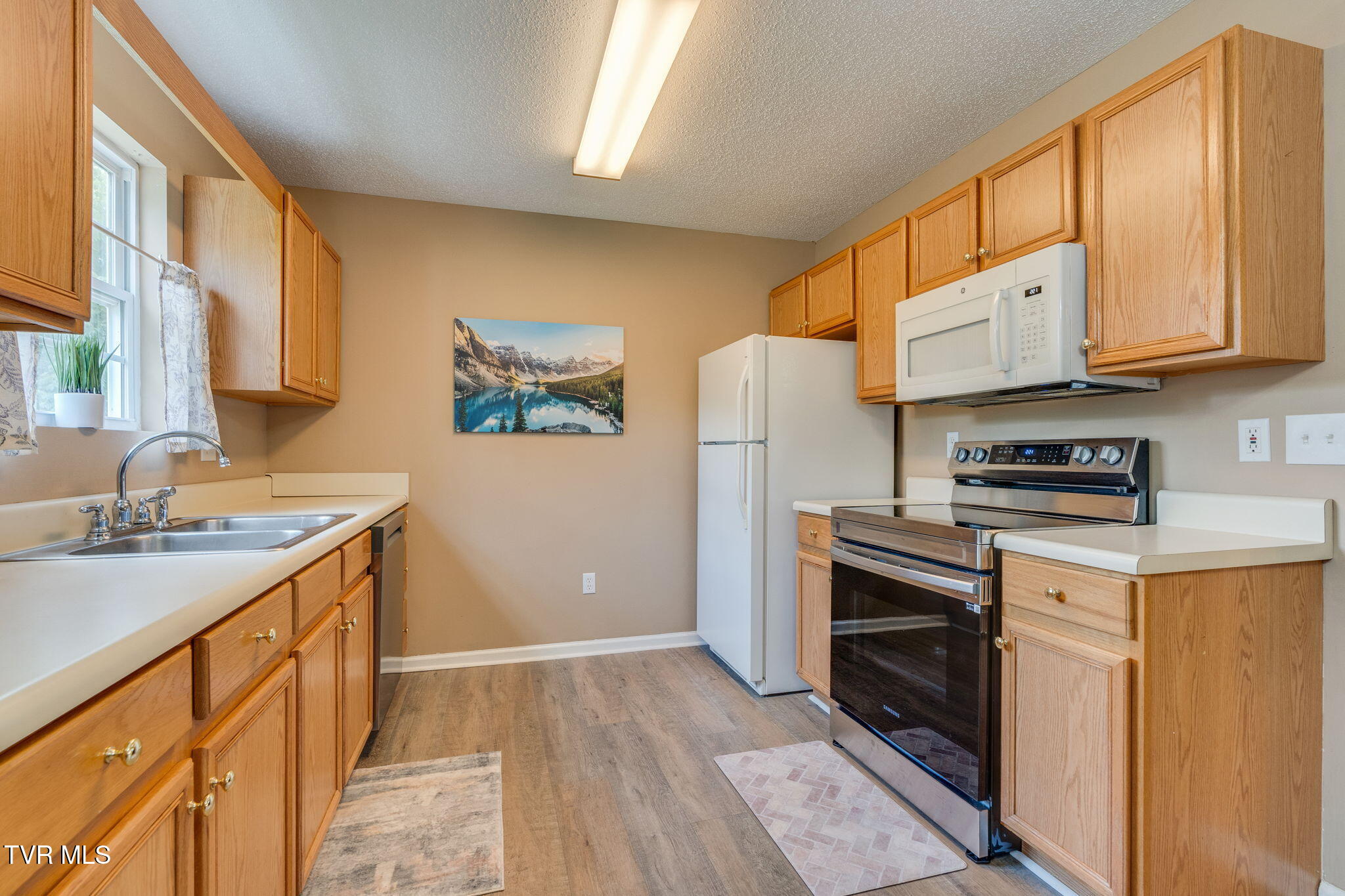 568 Gray Station Road, Unit 10 Gray, TN 37615 - Photo 11 of 25 011