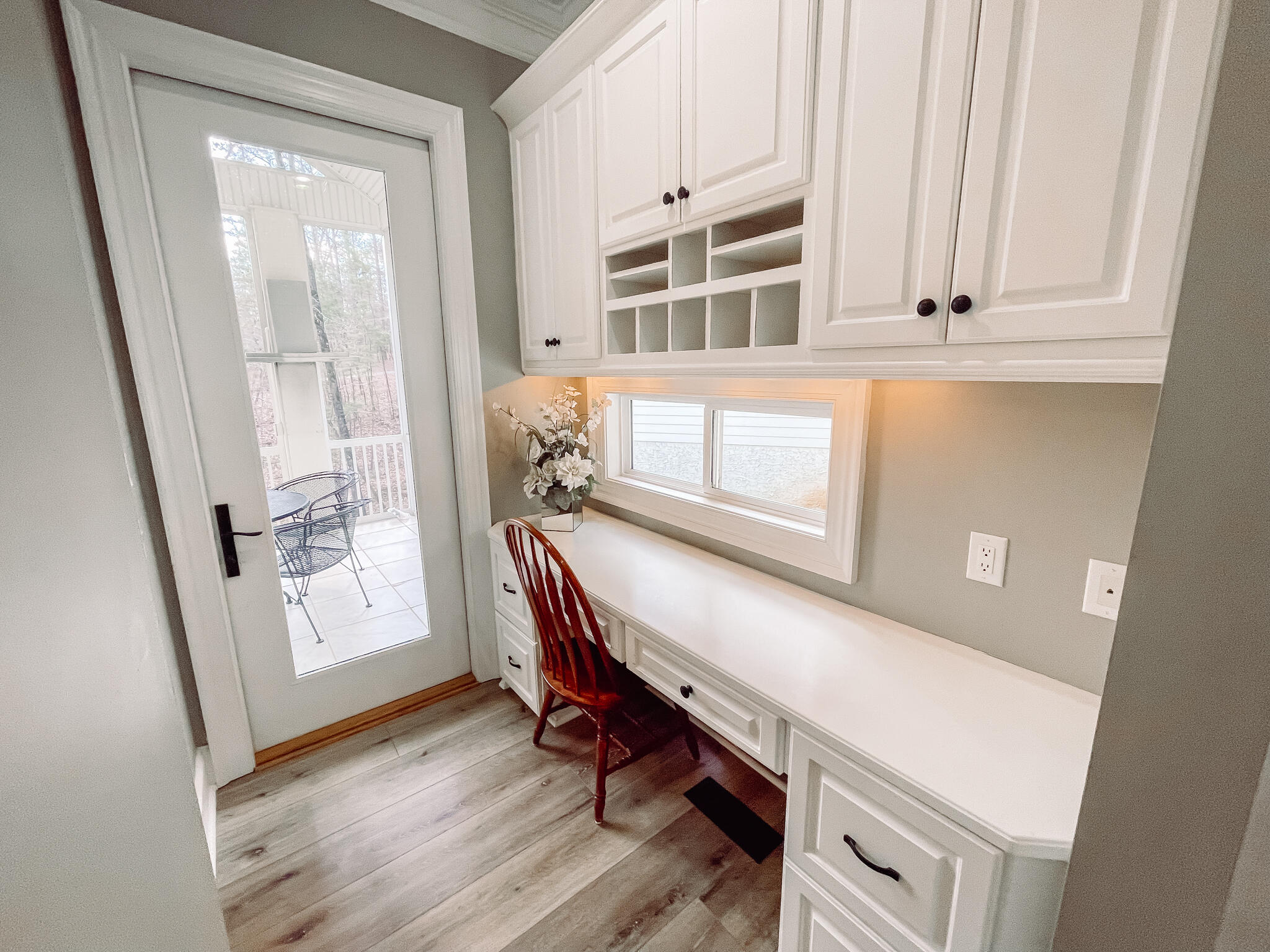 154 Bereau Drive McCormick, SC 29835 - Photo 17 of 56 Kitchen Desk