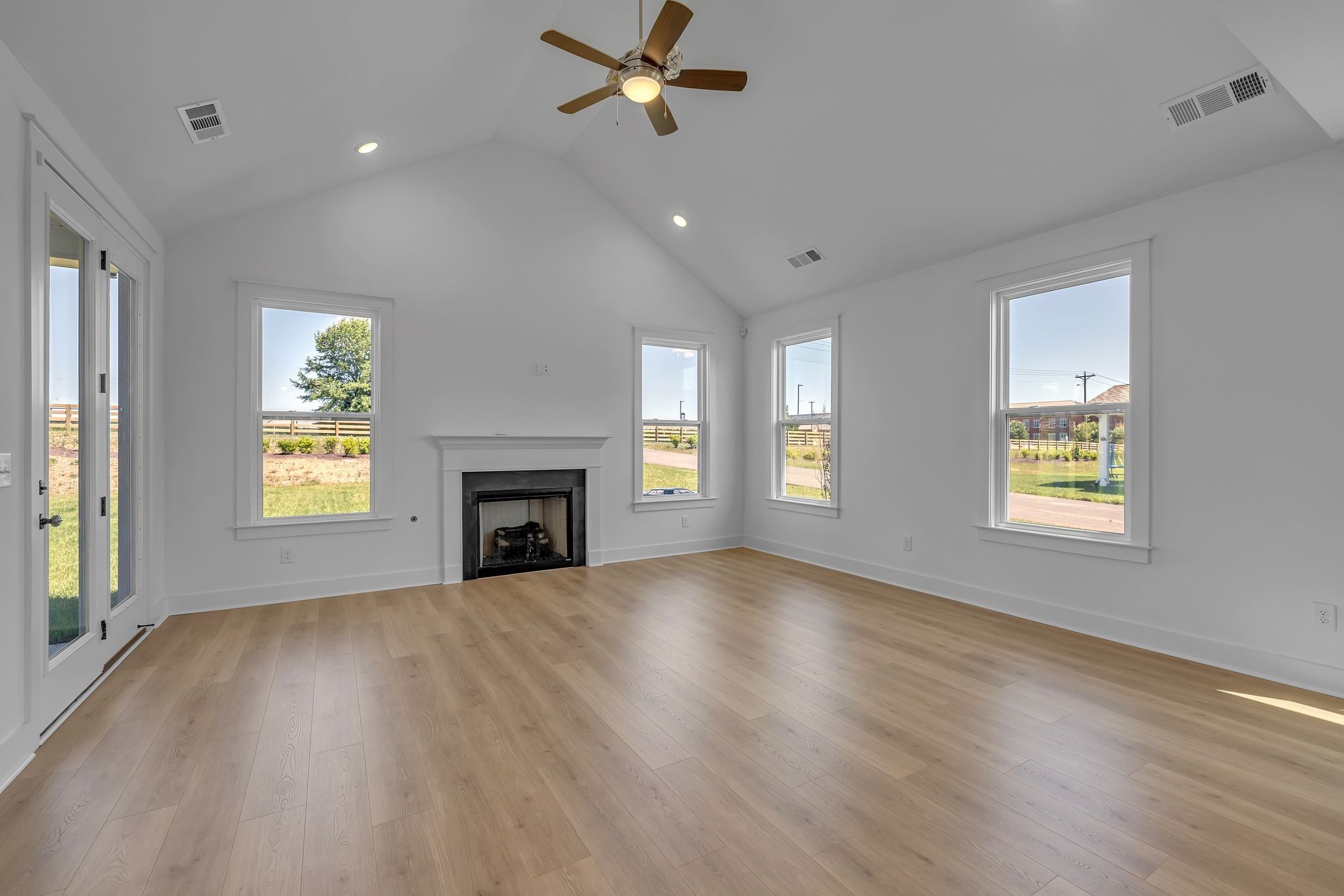 698 Conifer Drive Spring Hill, TN 37174 - Photo 18 of 62