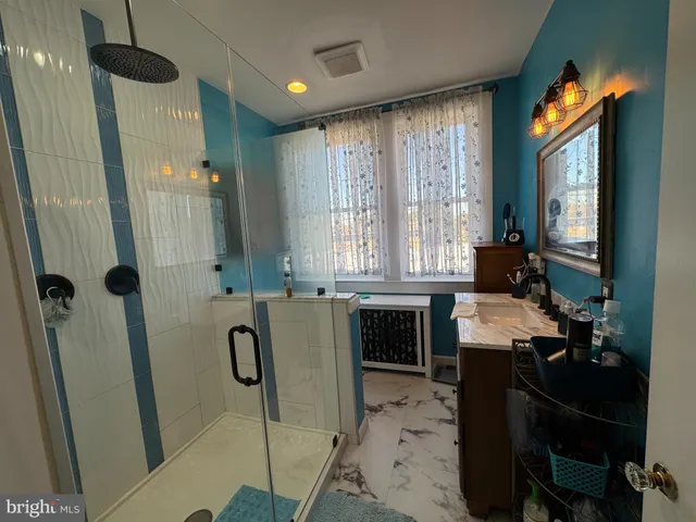 a view of entryway with a front door