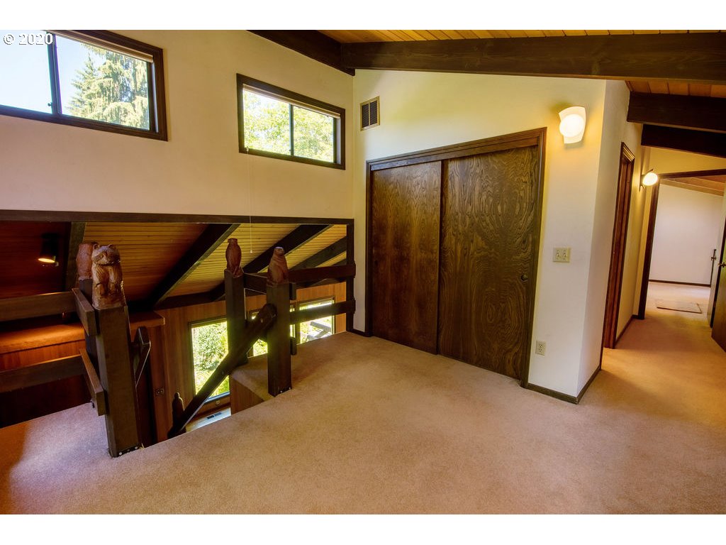 23680 Southeast Firwood Road Sandy, OR 97055 - Photo 9 of 22
