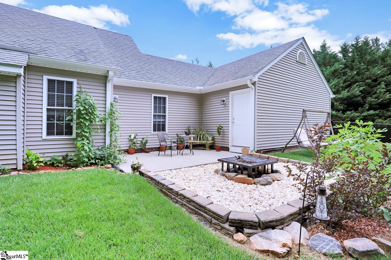 240 Springfield Circle Easley, SC 29642 - Photo 29 of 33 Gallery Image 29