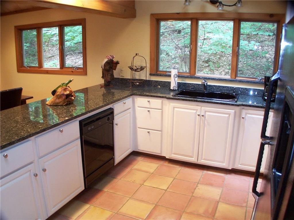 205 Imperial Road Hidden Valley, PA 15502 - Photo 11 of 25 Gallery Image 11