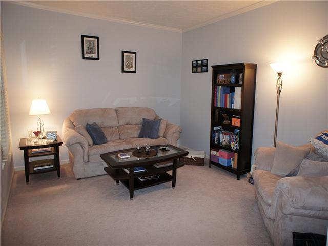 8542 Rapp Drive Indianapolis, IN 46237 - Photo 4 of 18 Gallery Image 4