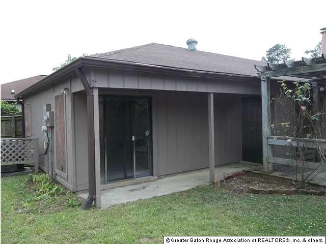 2451 Inverrary Drive Baton Rouge, LA 70816 - Photo 2 of 9 Gallery Image 2