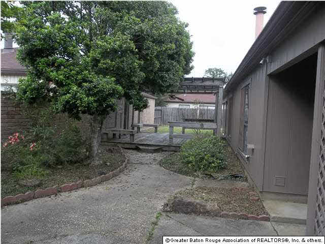 2451 Inverrary Drive Baton Rouge, LA 70816 - Photo 3 of 9 Gallery Image 3