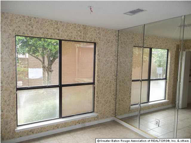 2451 Inverrary Drive Baton Rouge, LA 70816 - Photo 6 of 9 Gallery Image 6