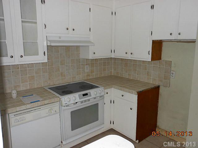 1338 Briar Creek Road, Unit 13 Charlotte, NC 28205 - Photo 3 of 11