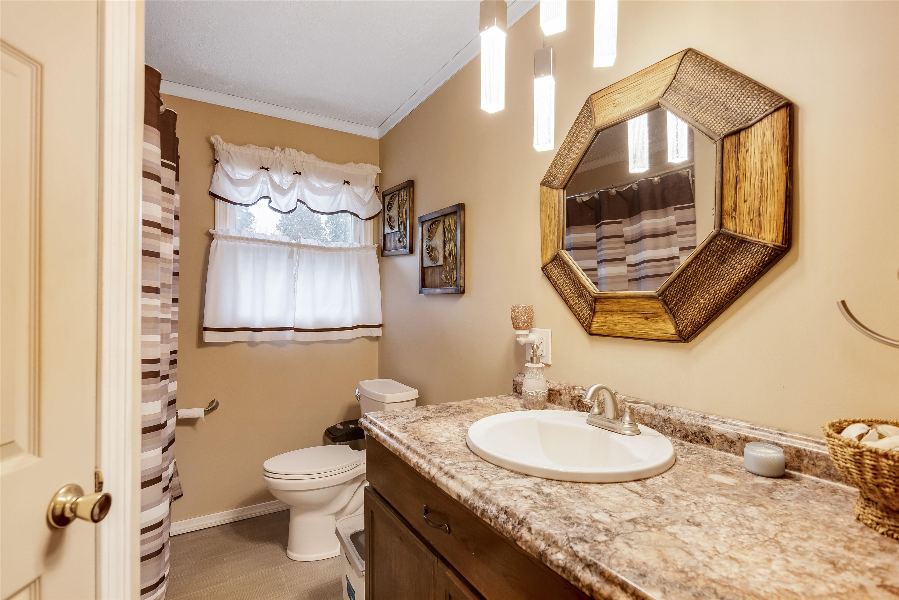 1485 Williston Road South Burlington, VT 05403 - Photo 11 of 30