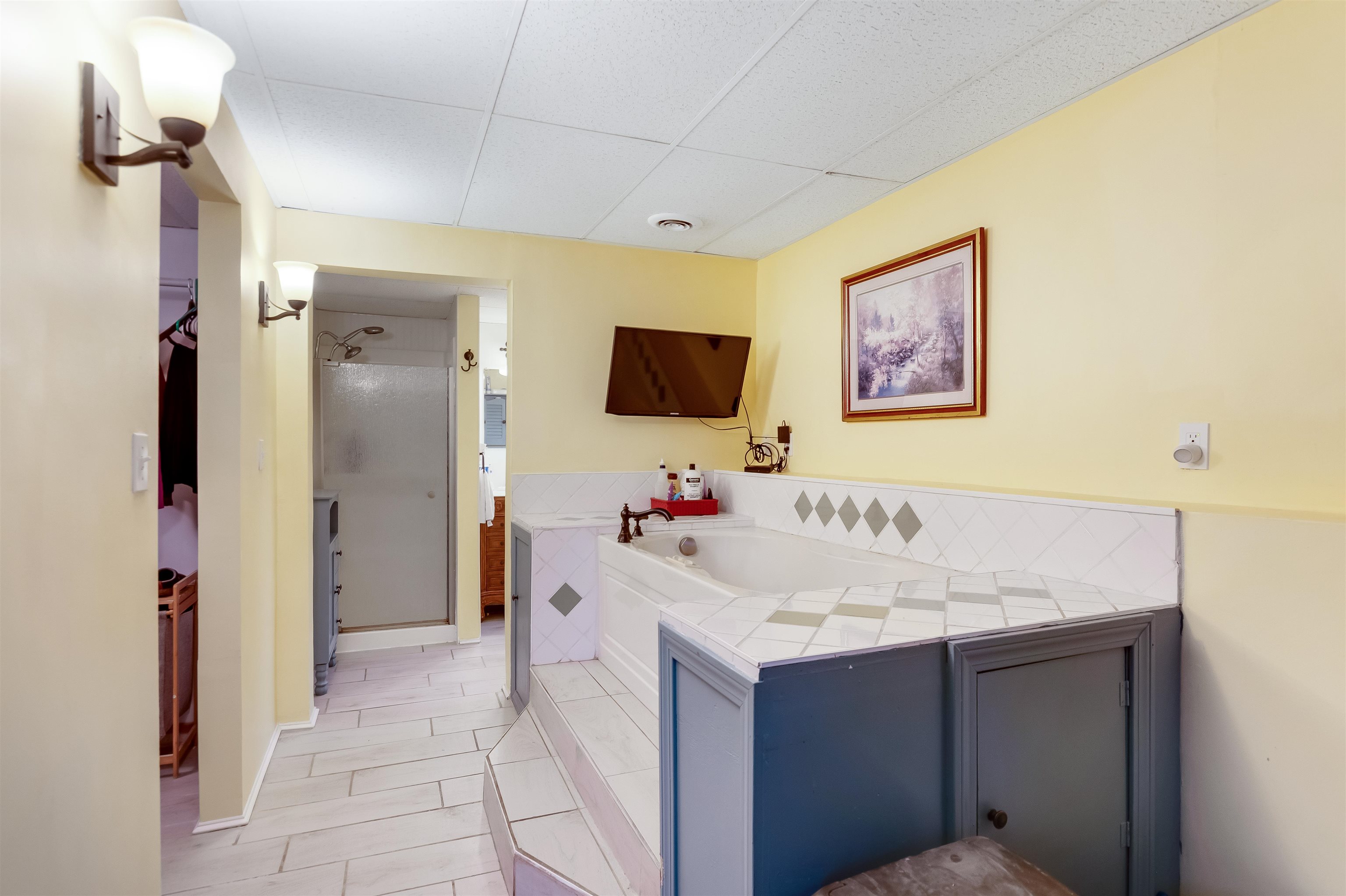 1485 Williston Road South Burlington, VT 05403 - Photo 16 of 30