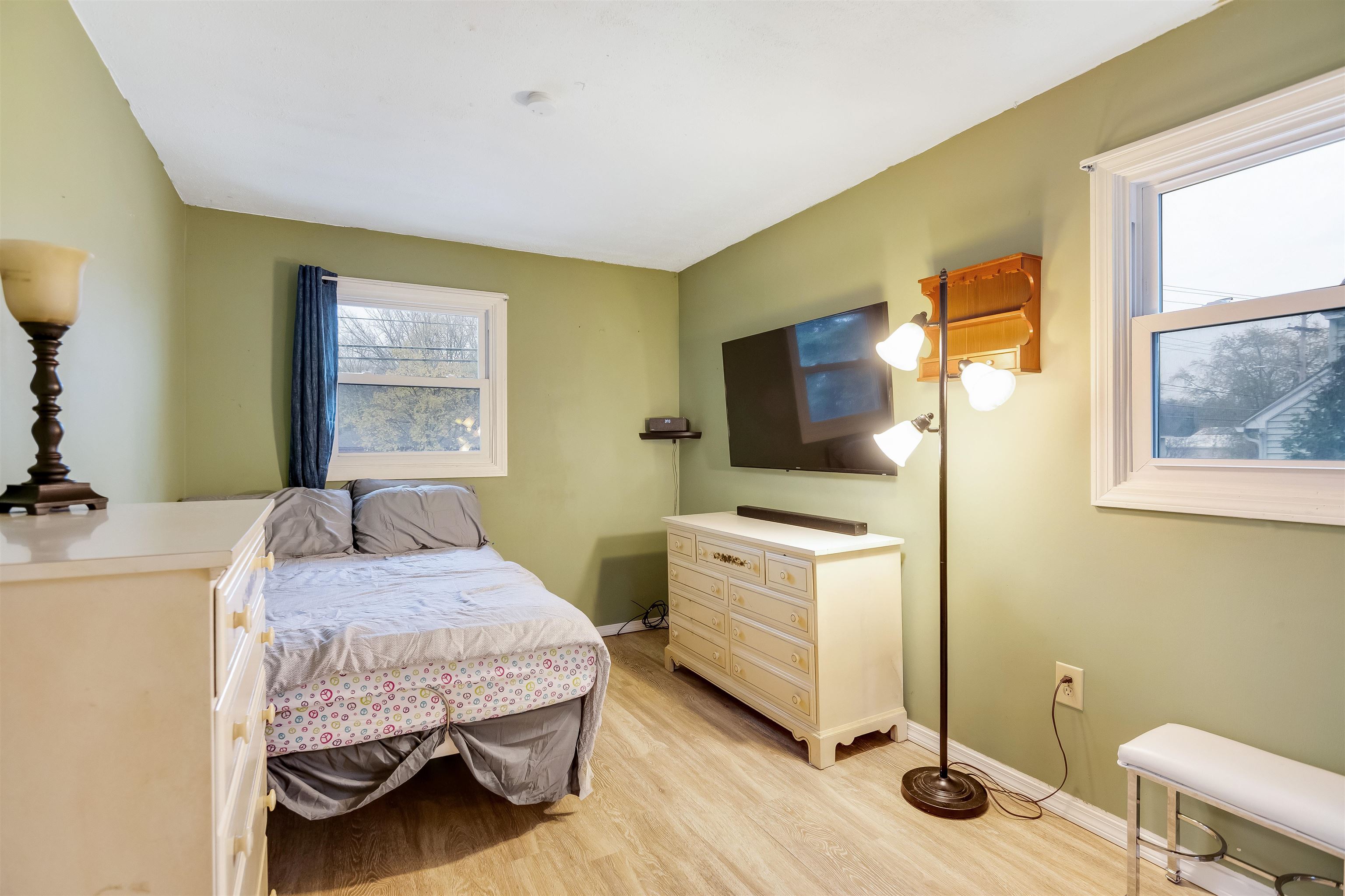 1485 Williston Road South Burlington, VT 05403 - Photo 6 of 30