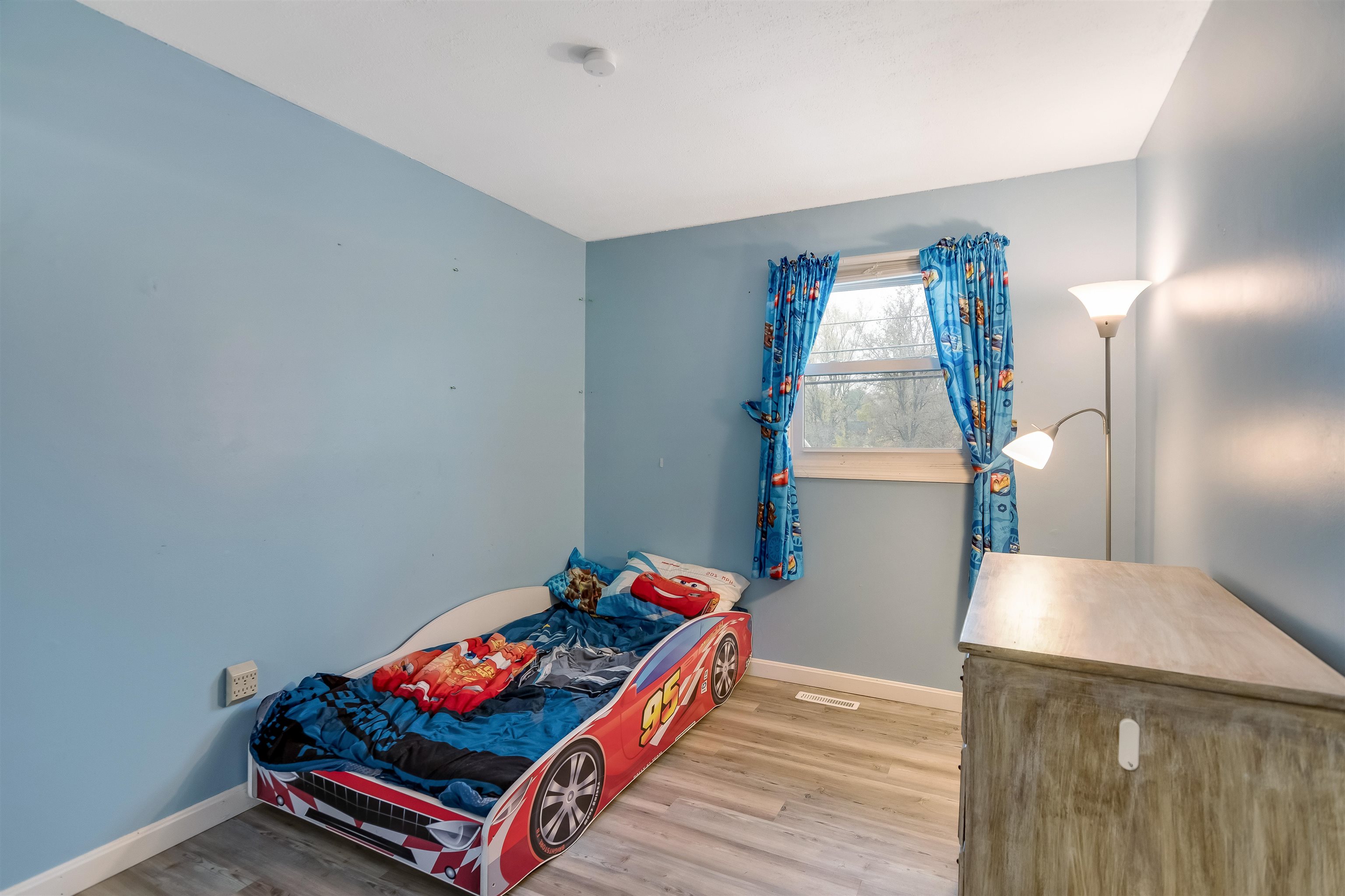 1485 Williston Road South Burlington, VT 05403 - Photo 8 of 30