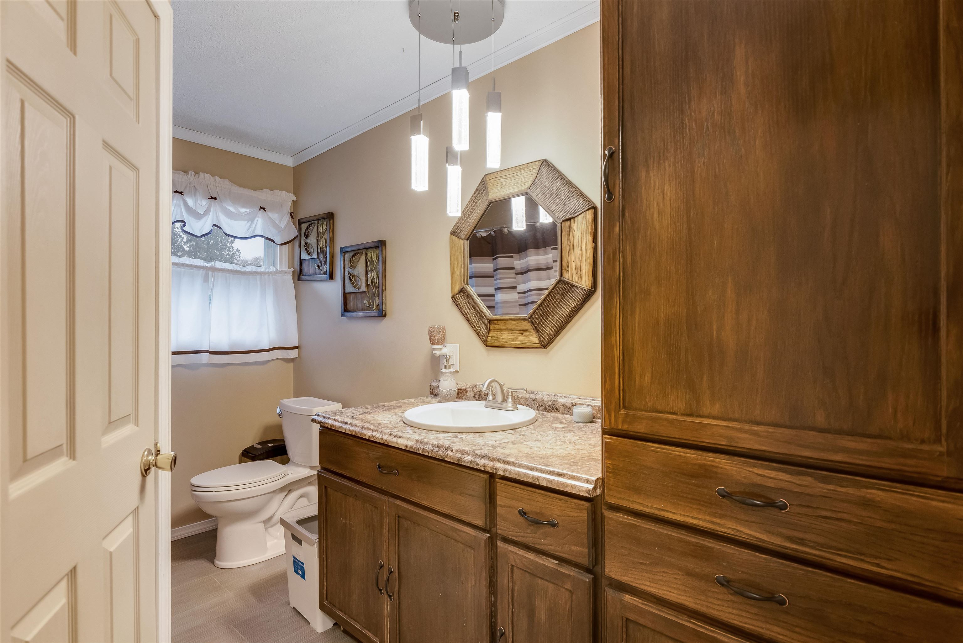 1485 Williston Road South Burlington, VT 05403 - Photo 10 of 30