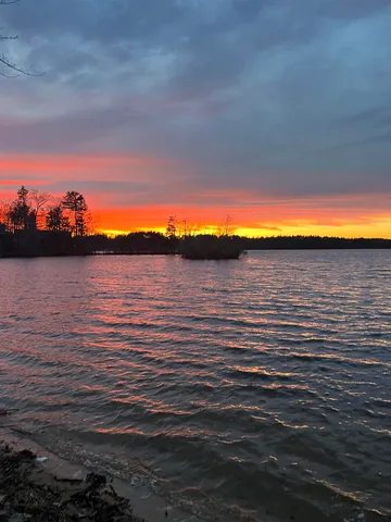 $749,000 | 32 Main Street, Kingston, NH 03848