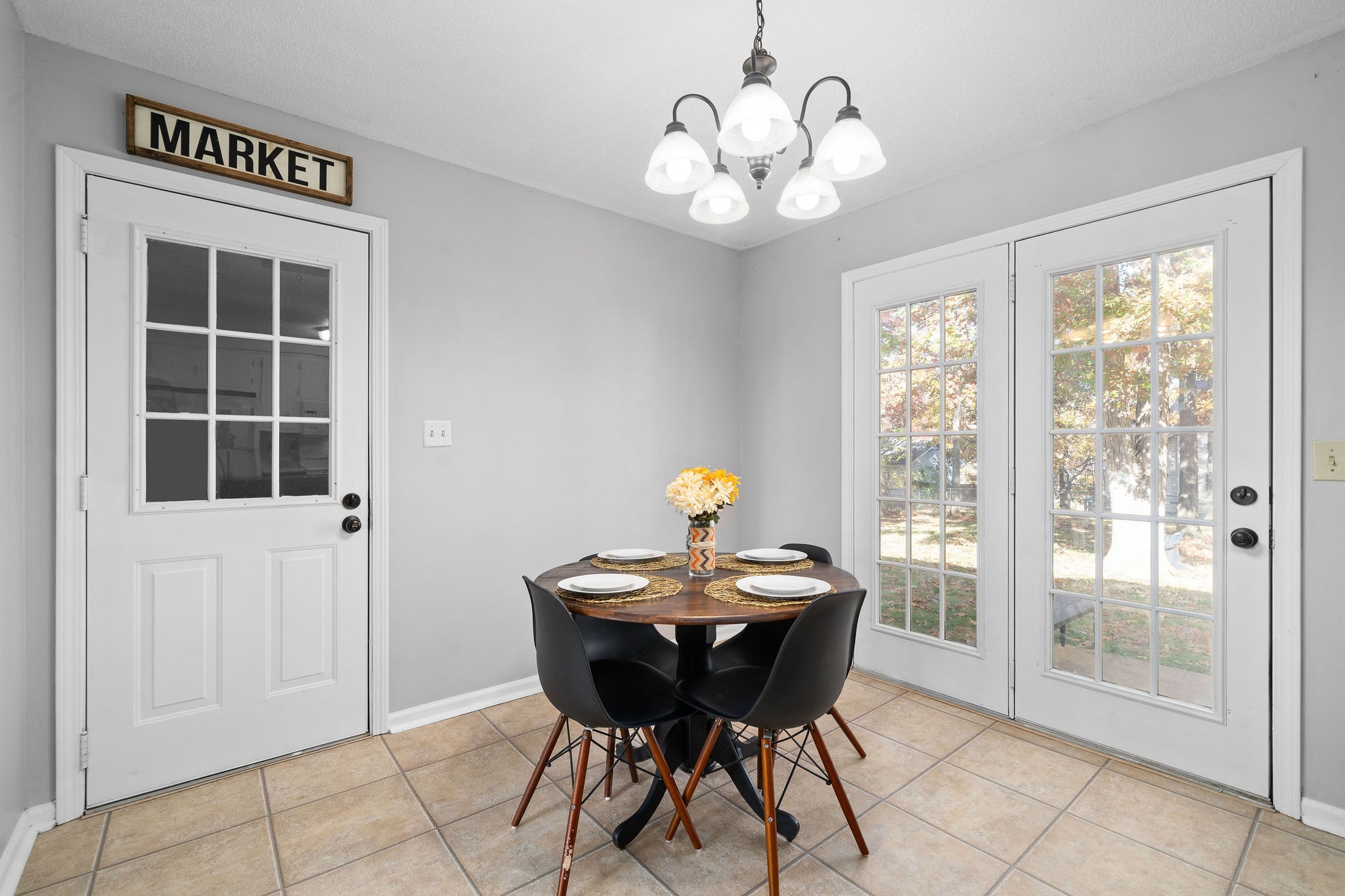 317 Lancaster Road Clarksville, TN 37042 - Photo 7 of 32 Gallery Image 7